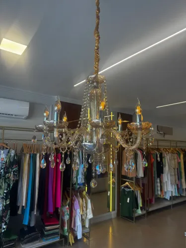Lustre dourado
