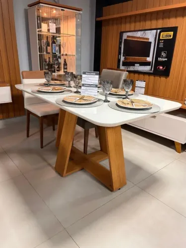 Mesa de Jantar com 6 cadeiras