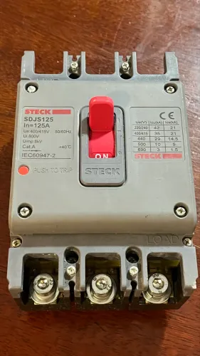 Disjuntor caixa moldada 125A