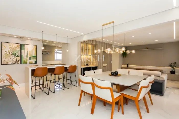 APARTAMENTO MOBILIADO E REFORMADO À VENDA NO BATEL