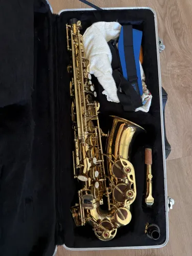 Saxofone Shelter + Estojo + Suporte