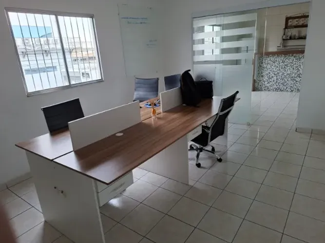 Sala comercial toda mobiliada e ar cond. Excelente localização. Jardim Limoeiro. Norte Sul