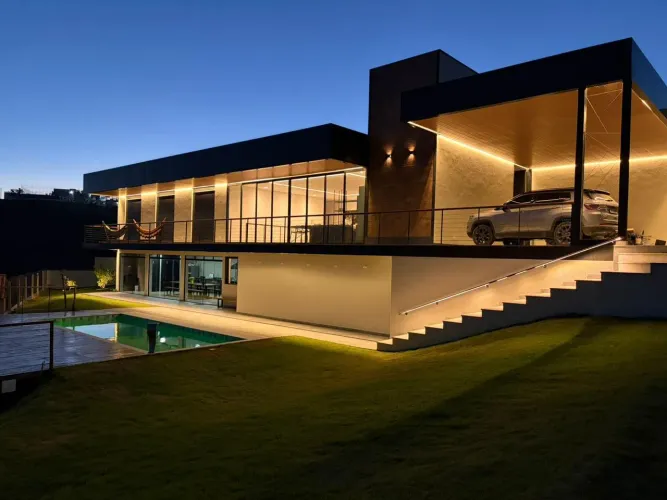 Casa à venda com 345m²