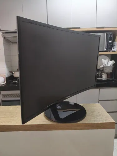 Samsung Monitor Curve 27" Full HD C27F390FHL - Excelente Estado