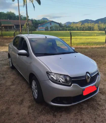 Renault Logan Expression Hi-flex 1.6 8V 4P 2016