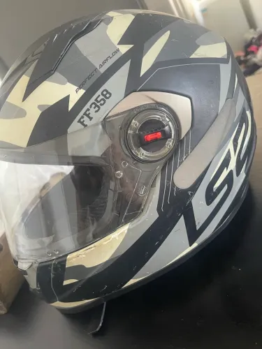 Capacete Tank LS2