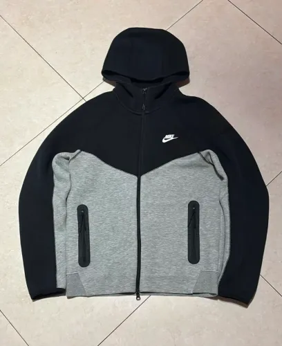 Nike tech fleece