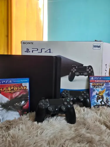 PS4 SLIM 1TB +CAIXA + 2 CONTROLES?