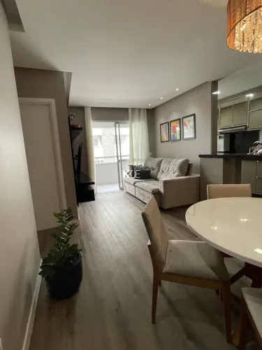 Apartamento com duas suítes no Abrãao