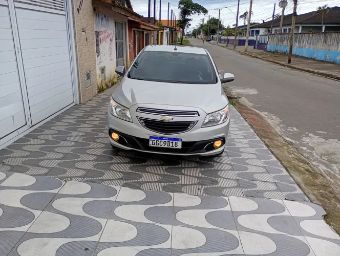 Chevrolet Prisma Sed. LT 1.0 8V Flexpower 4P 2016