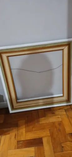 Moldura para tela, madeira em perfeito estado!