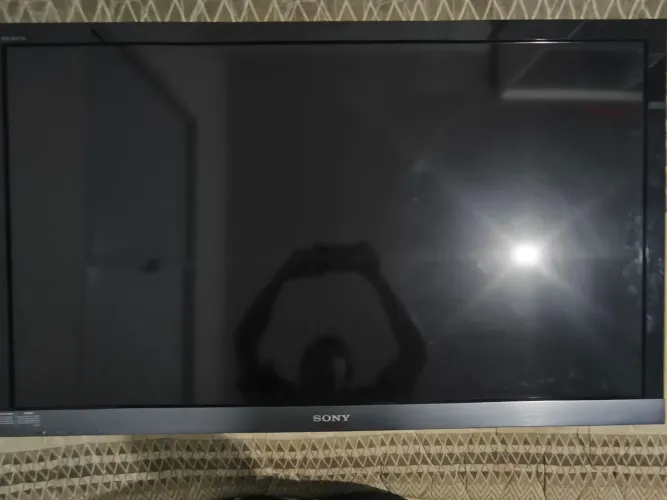 Tv Sony 46 Polegadas quebrada (verificar descrição)