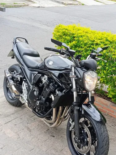 Suzuki Bandit 650 2011 - Excelente Estado