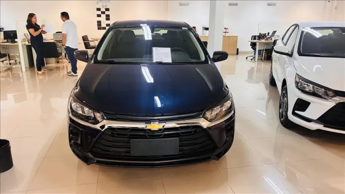 Chevrolet Onix Hatch Eco 1.0 12V TB 5p Aut. (ÁLCOOL) 2027