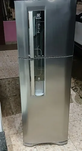 Geladeira Electrolux Frost Free inox - ENTREGO