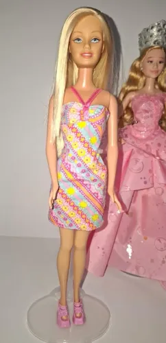 Barbie Fabulous Looks 2005