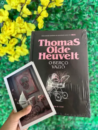 Livro O Berço Vazio + 2 Cards ( Darkside)
