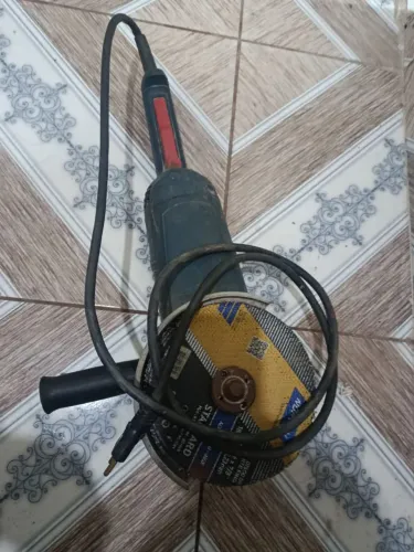 Vendo uma lixadeira em perfeito estado