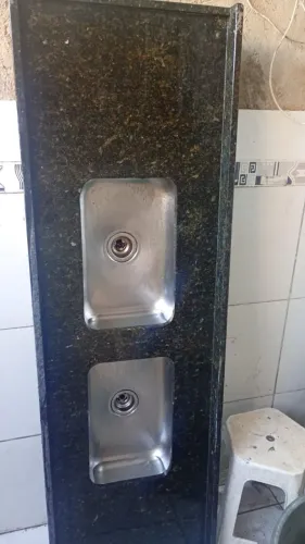 Vendo pia de duas cuba em granito