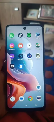 Motorola g34 ótimo não trava nada 4+8gb ram 