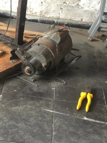 Motor de máquina de costura
