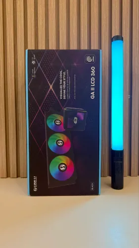 Watercooler Lian Li LCD Galahad