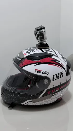 Capacete LS2 + câmera acoplada 
