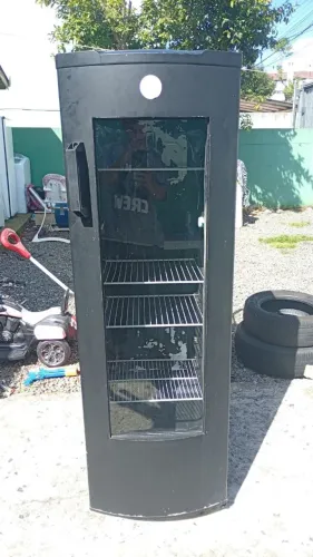 Vendo expositor de bebidas funcionando perfeitamente 