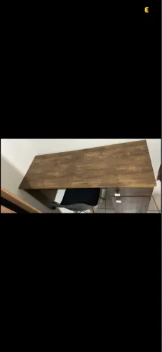 Mesa escrivaninha 1 ano de uso