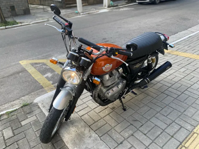 Vendo Royal Enfield Interceptor - Ótimo estado - Único Dono
