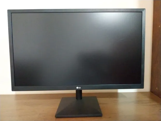 Vestido monitor lg 24 polegadas