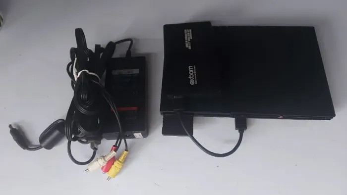 Console Playstation 2 Slim c/ memory card HD 140 jogos