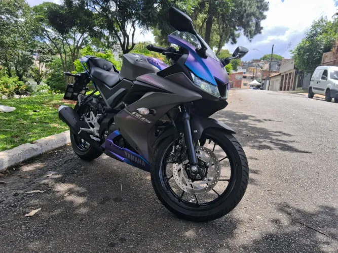 Vendo r15 impecável