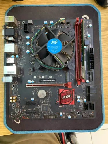Kit i3 7100 + placa mae msi b250 gaming pro + 4gb ram ddr4 2133mhz