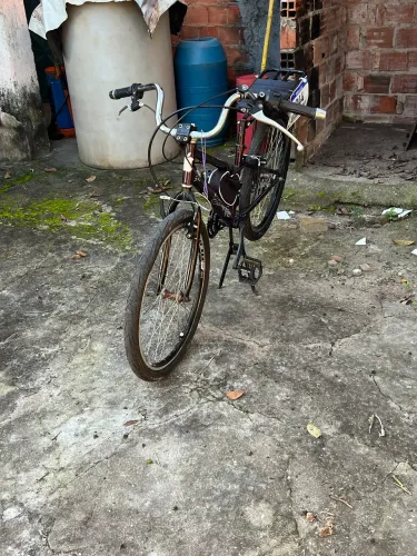 Bicicleta montadinha para vende nenhum defeito só pegar e andar