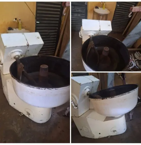 VENDE-SE MASSEIRA INDUSTRIAL PARA PADARIA!