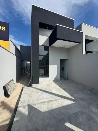 Casa com 3 quartos, sendo 1 suíte, no Plano Diretor Sul de Palmas.