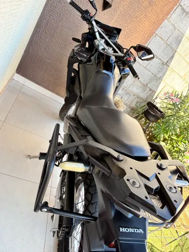 Vende se XRE 