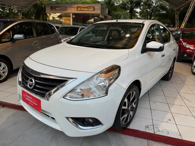 Nissan Versa Unique 1.6 16V Flexstart 4P Aut. 2017