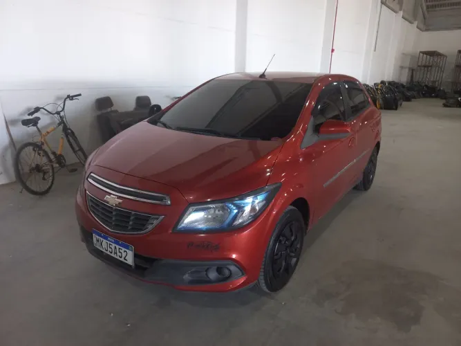 Chevrolet Onix Hatch LT 1.4 8V Flex Power Mec. 4P 2013