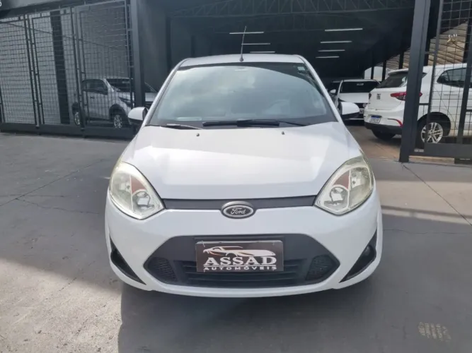 Ford Fiesta 1.0 Rocam SE Plus Hatch 8V Flex 4P Manual 2014