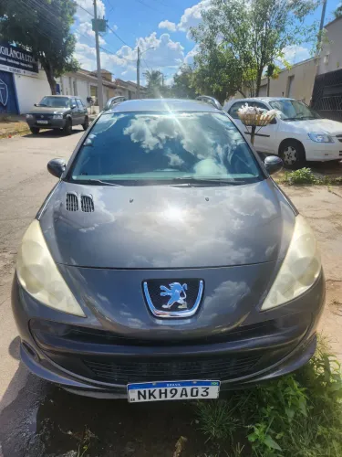 Peugeot 207 SW XR Sport 1.4 Flex 8V 5P 2010