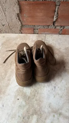 Bota Militar Tática Marrom Cano Alto