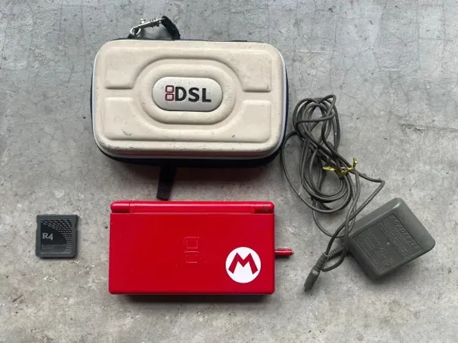 Nintendo DS edição especial Mario - completo em perfeito estado