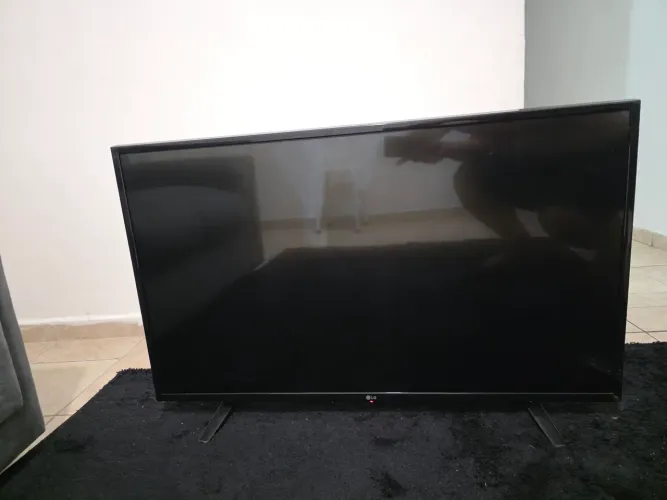 Tv LG 43 polegadas com defeito na tela
