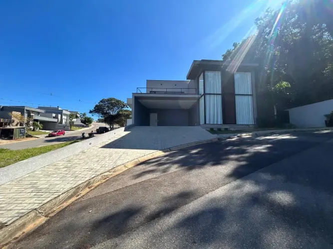 Casa para Locação no Condomínio Euroville II Bragança Paulista | 3 Suítes, Suíte Master c
