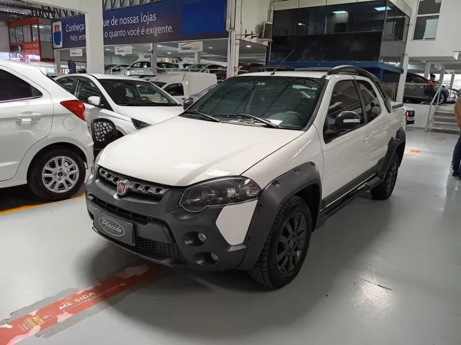 Fiat Strada Adventure1.8/ 1.8 Locker Flex CD 2020