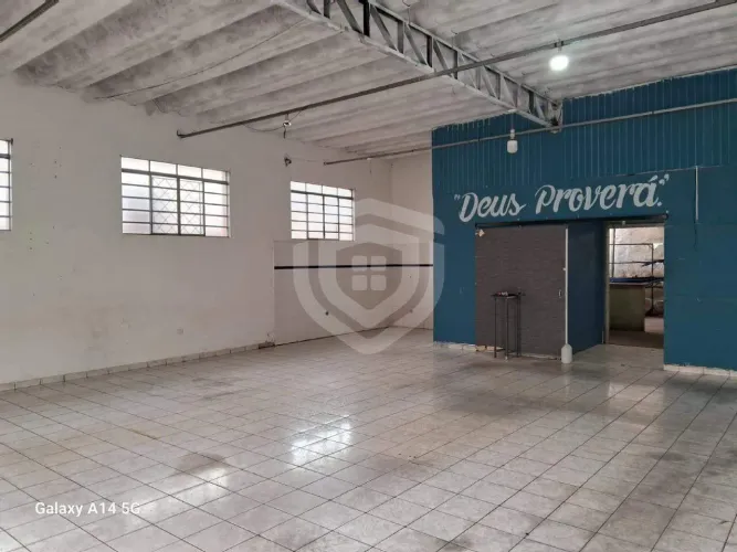 Barração para alugar com 195 m² e 3 banheiros - Parque Santa Cecilia - Bauru - SP