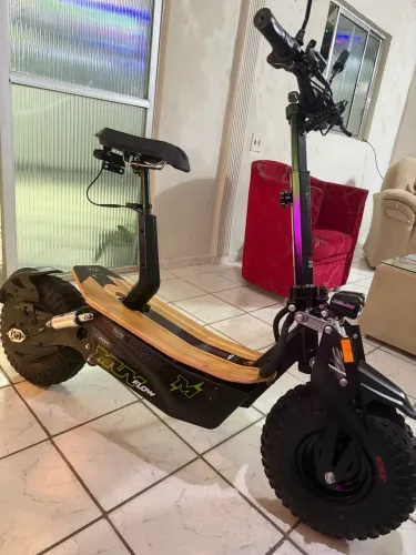 Patinete Elétrico MXF MUV FLOW 2000V 48V Dobrável