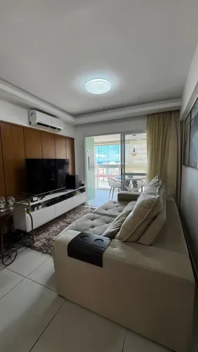 Amaralina VENDO I Quarta e sala I 48 m² I Armários planejados I 1 vaga coberta